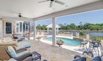 2001 Claudette Ct, Biloxi, MS 39531