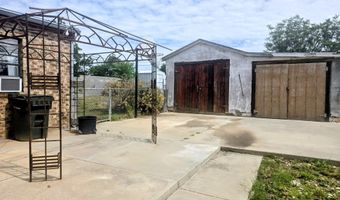 2606 Wyoming St, Carlsbad, NM 88220