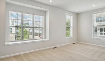 2805 Rathmore Ln, Ann Arbor, MI 48105