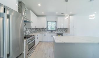 187 Grand Central Pkwy, Bayville, NJ 08721