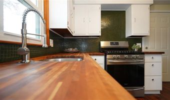 11 N Rose St, East Providence, RI 02914