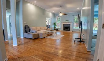 224 Chadwick Cir, Macon, GA 31210