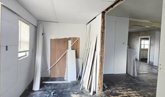 519 S B St, Arkansas City, KS 67005
