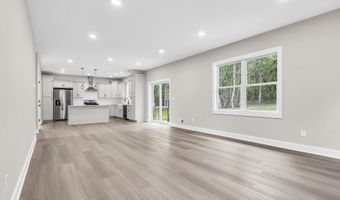 70 Seurat St, Barnegat, NJ 08005