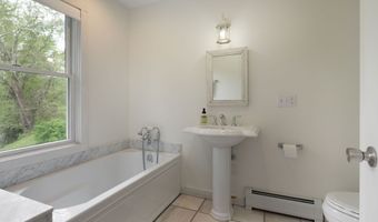 15 Belden St, Canaan, CT 06031