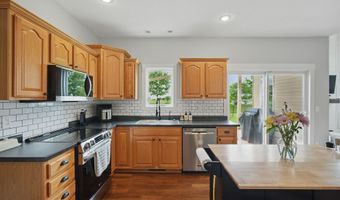 309 11th St NW, Altoona, IA 50009