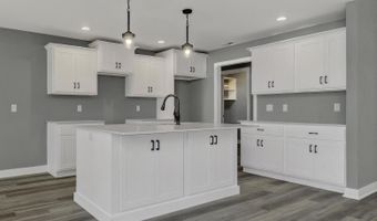 3422 Cantabria Cv, Auburn, IN 46706