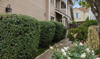 1129 Clarke Ln, Alameda, CA 94502