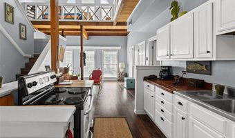 436 E 3rd St A, Alton, IL 62002