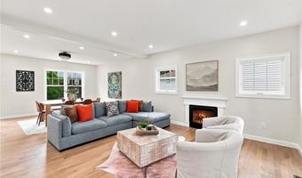 50 Planet Ave, East Providence, RI 02915
