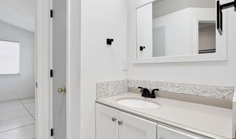 10325 Valle Suave Dr, Socorro, TX 79927