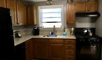 43 Baldwin Dr #43, Bangor, ME 04401