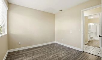 525 N Beech St 23, Escondido, CA 92025