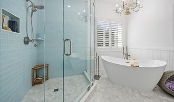 80 BEACH COTTAGE Ln 201, Atlantic Beach, FL 32233