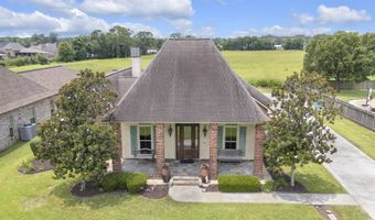 210 Grand Lake Dr, Arnaudville, LA 70512
