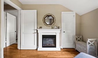 5706 9TH Rd N, Arlington, VA 22205