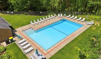 4400 Laurel Oak Dr, Allison Park, PA 15101