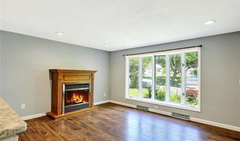 135 Foote St, Barrington, RI 02806
