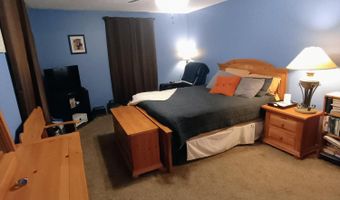 304 S Locust St, Arcanum, OH 45304