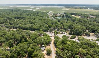 25 Miller Dr W, Beaufort, SC 29907