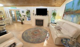 14 Wards Hill Rd, Baldwin, ME 04091