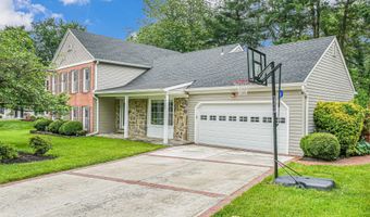 4005 KLOMAN St, Annandale, VA 22003