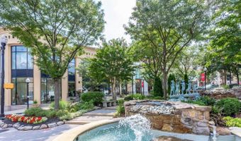 1931 N CLEVELAND St 601, Arlington, VA 22201