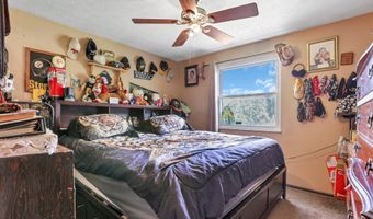 718 Bradwell Dr, Columbus, OH 43207