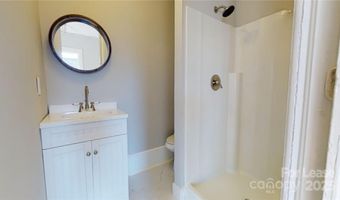 428 Hawthorne Ln 1, Charlotte, NC 28204
