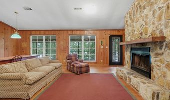 405 Lakeshore Dr, Bainbridge, GA 39819