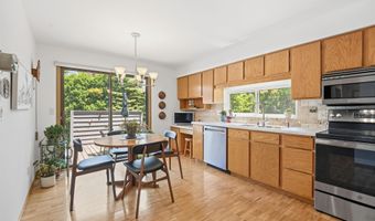 847 E WINDFIELD Pl, Appleton, WI 54911