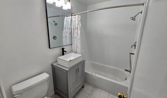 6422 PICKETT St, Alexandria, VA 22306