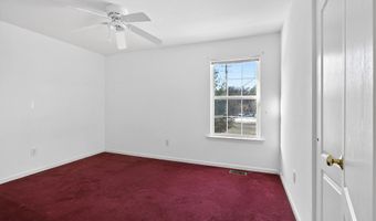 2 FOXFIELD Ct, Bear, DE 19701