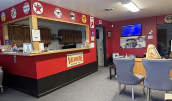 803 W LINCOLNWAY, Cheyenne, WY 82001