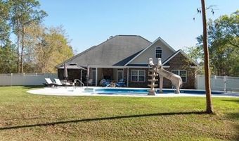 110 Lake Ridge Dr, Baxley, GA 31513