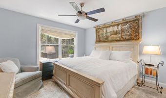 49 Hadlock Rd, Falmouth, ME 04105