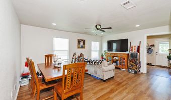 709 W Live Oak St, Alvord, TX 76225