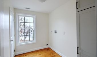 29 Graves Ave, North Smithfield, RI 02896