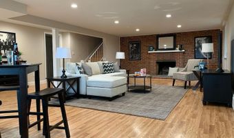 2356 S PIERCE St, Arlington, VA 22202