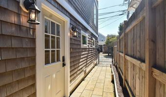 7 Coddington Wharf, Newport, RI 02840