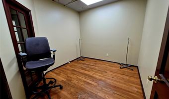 121 W Oak St Ste 2, Amityville, NY 11701