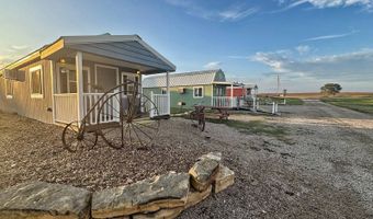 647 E 1st St, Lucas, KS 67648