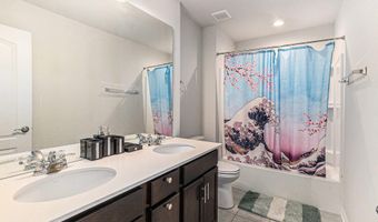 2853 Dillon Dr, Ann Arbor, MI 48105