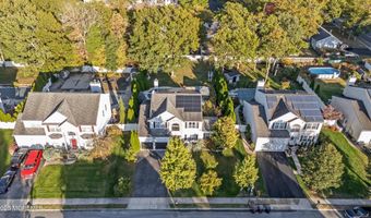 126 Manhattan Ave, Bayville, NJ 08721