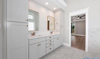 20967 Calcutta St, Athens, AL 35611