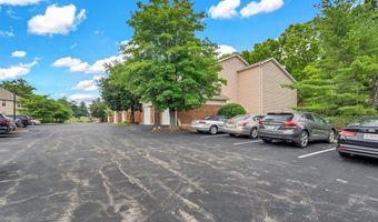 1308 Holgate Dr G5, Ballwin, MO 63021
