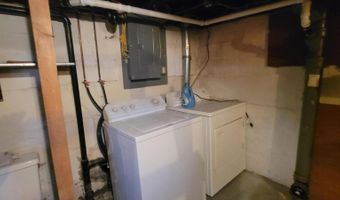 818 NE 3rd Ave, Aberdeen, SD 57401