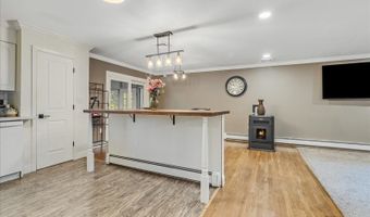 33 Tanglewood Dr, Alloway, NJ 07422