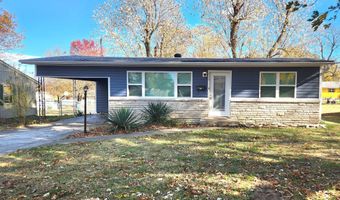 220 S Oak Ave, Aurora, MO 65605