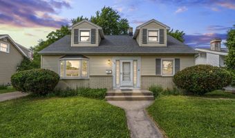 1136 W ROBERTS Ave, Appleton, WI 54914